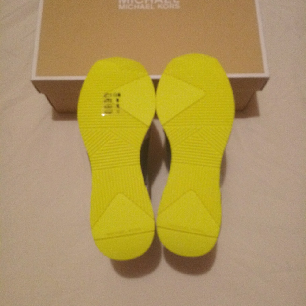 Michael Kors Georgie Trainer Sneaker - Picture 6 of 8